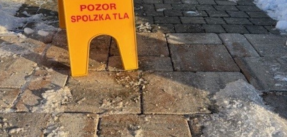 Ali tlakovci prenesejo cestno sol?